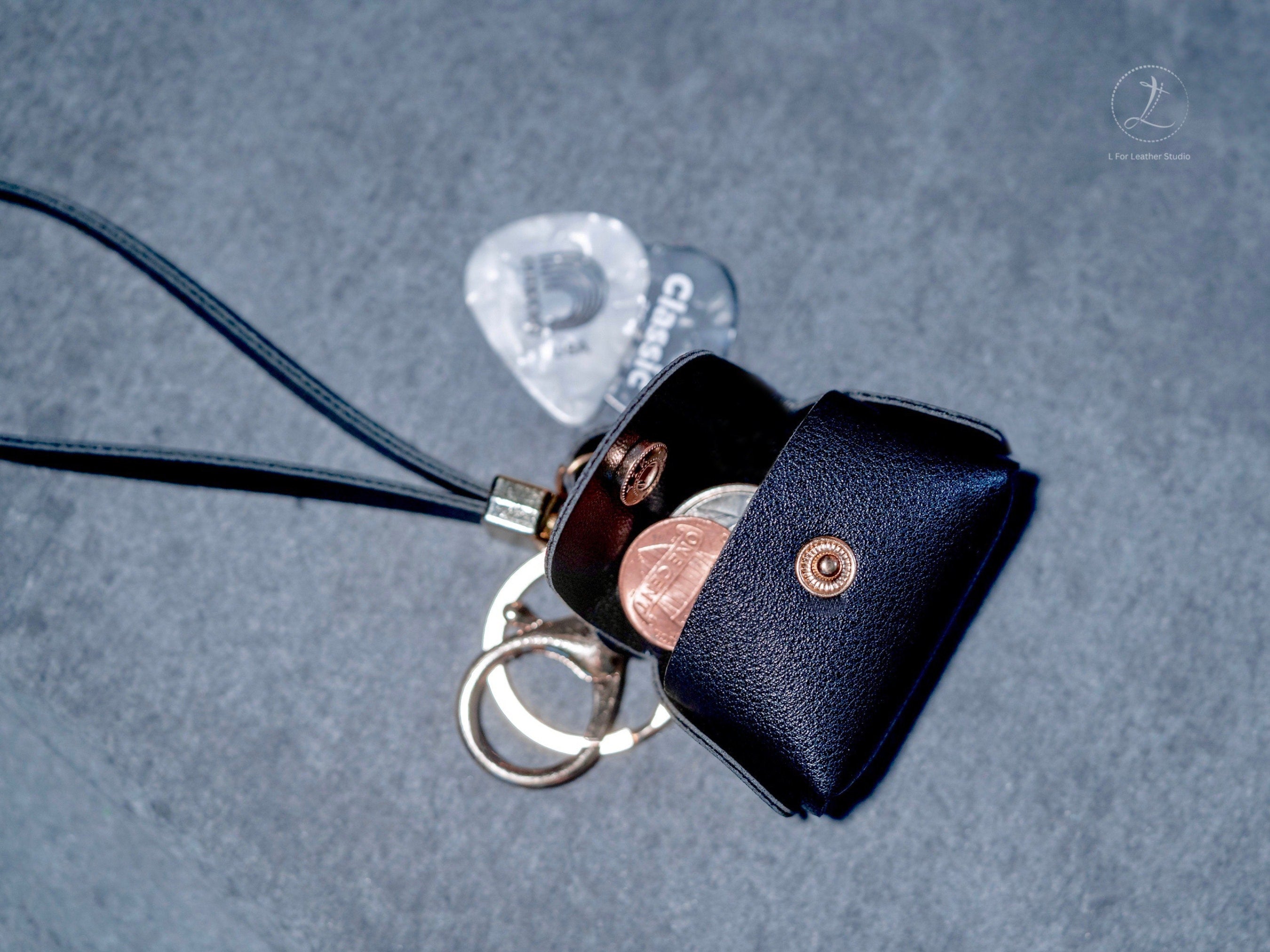 Mini Dumpling Vegan leather coin purse with strap, keyring and lobster claw clasp. Ring pouch, AirTag case, coin bag, small gadgets storage.