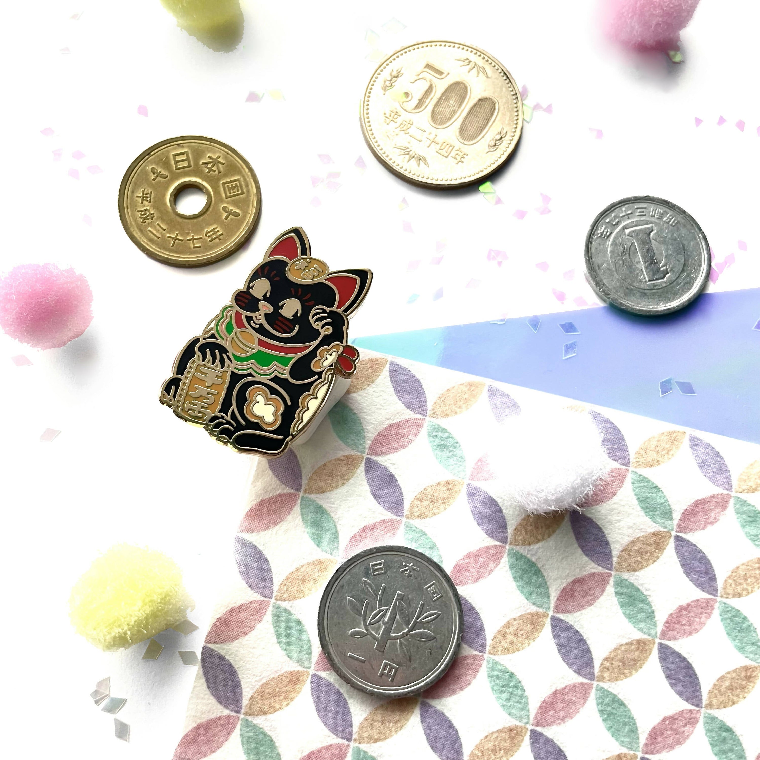 Pin Black Lucky Cat Maneki Neko • Enamel Pin