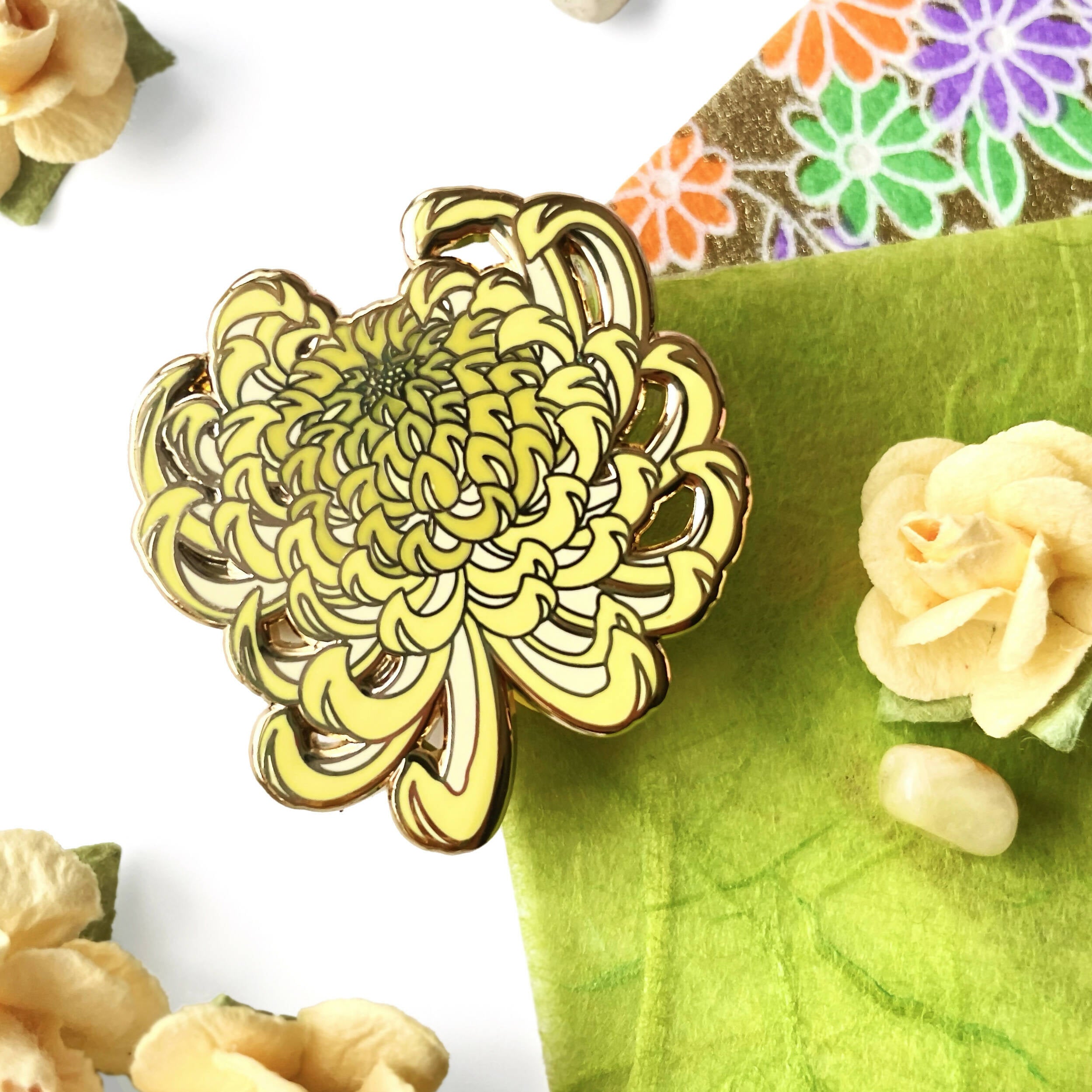 Pin Yellow Japanese Spider Mum Elegant Flowers • Enamel Pin